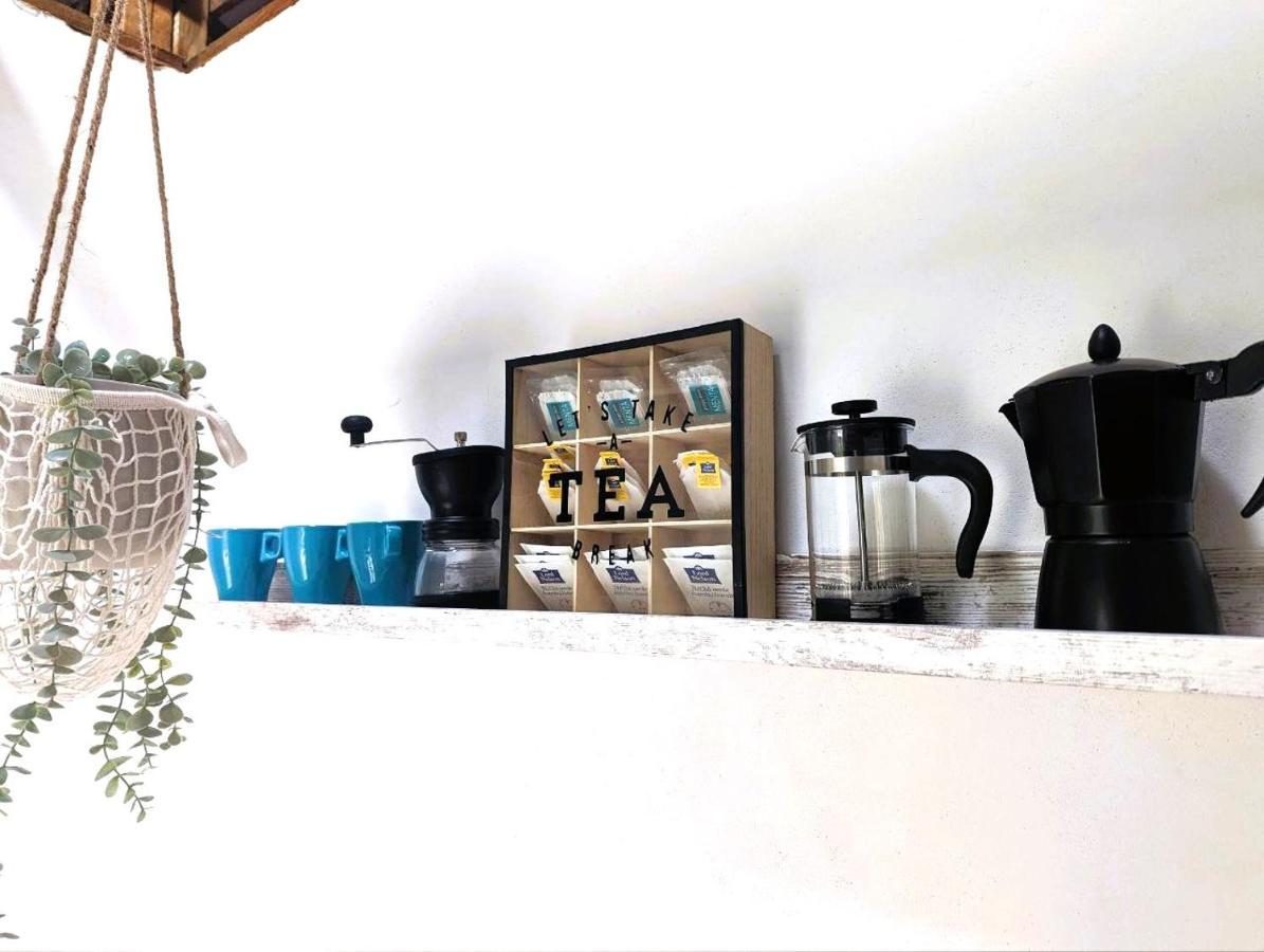 לוריניה Cozy 3 Bedroom Home - Close To Beach מראה חיצוני תמונה